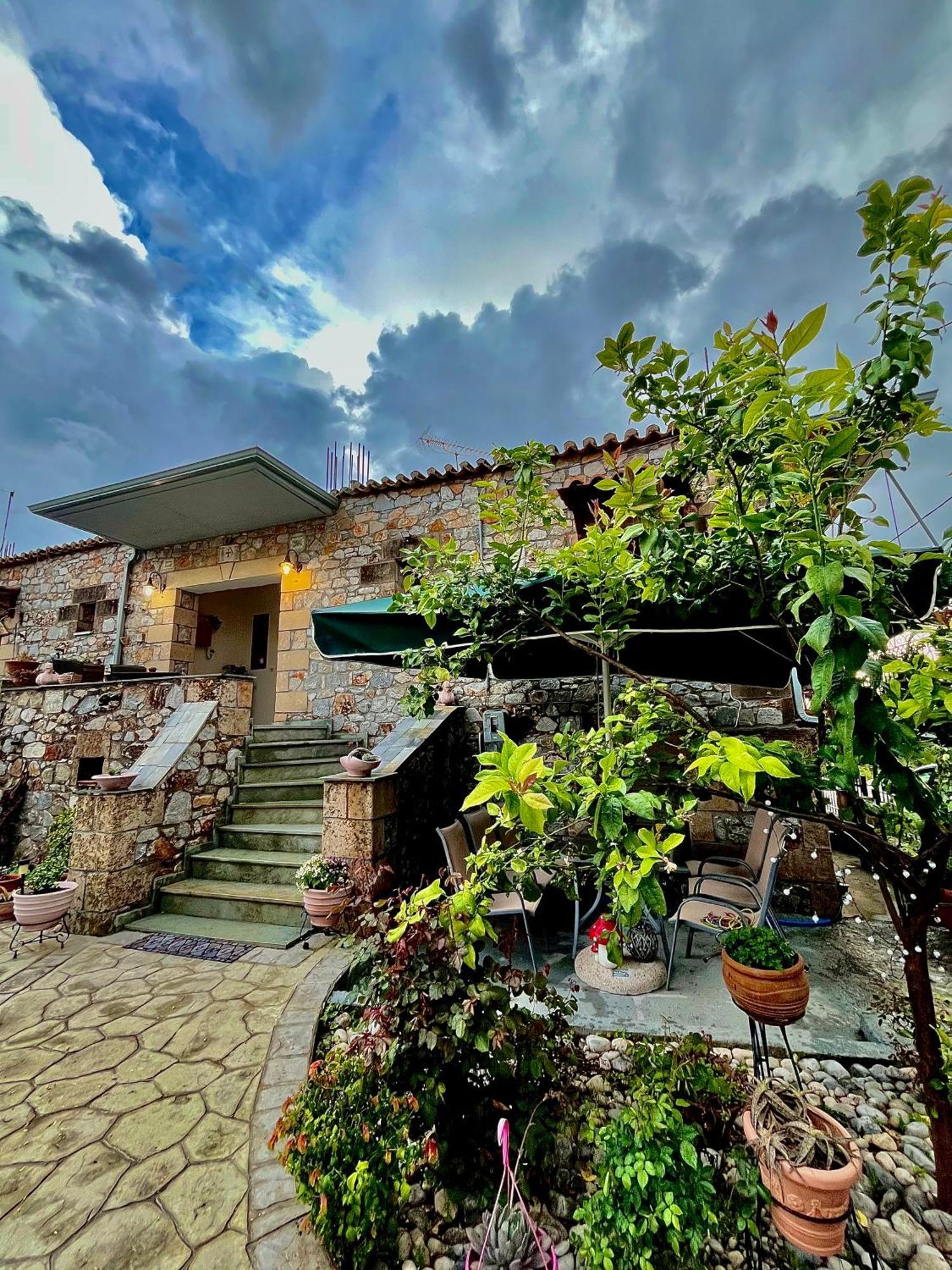 Hotel Voula Pansion Kardhamili Exterior foto